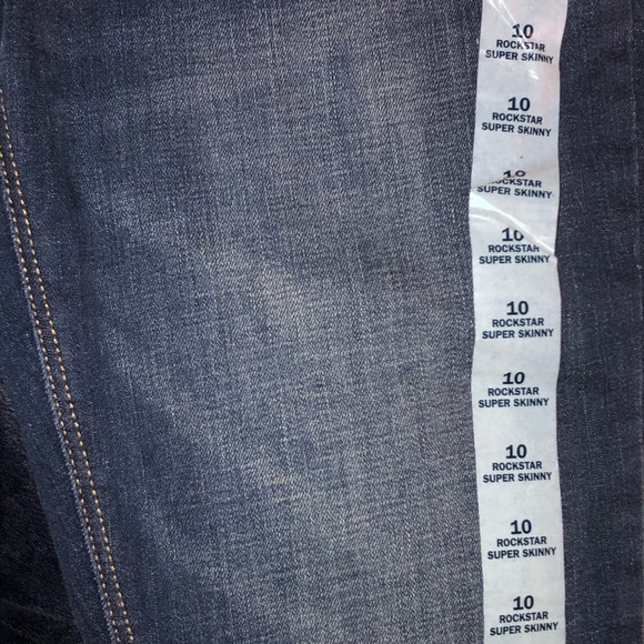 NWT Old Navy mid rise super skinny jeans - Picture 3 of 6